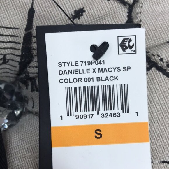 Danielle Bernstein Paperbag Waist Shorts - Picture 5 of 6